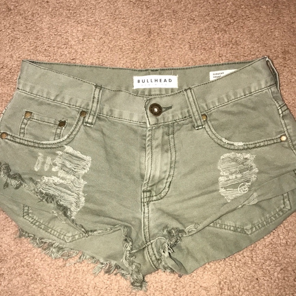 Bullhead slouchy short